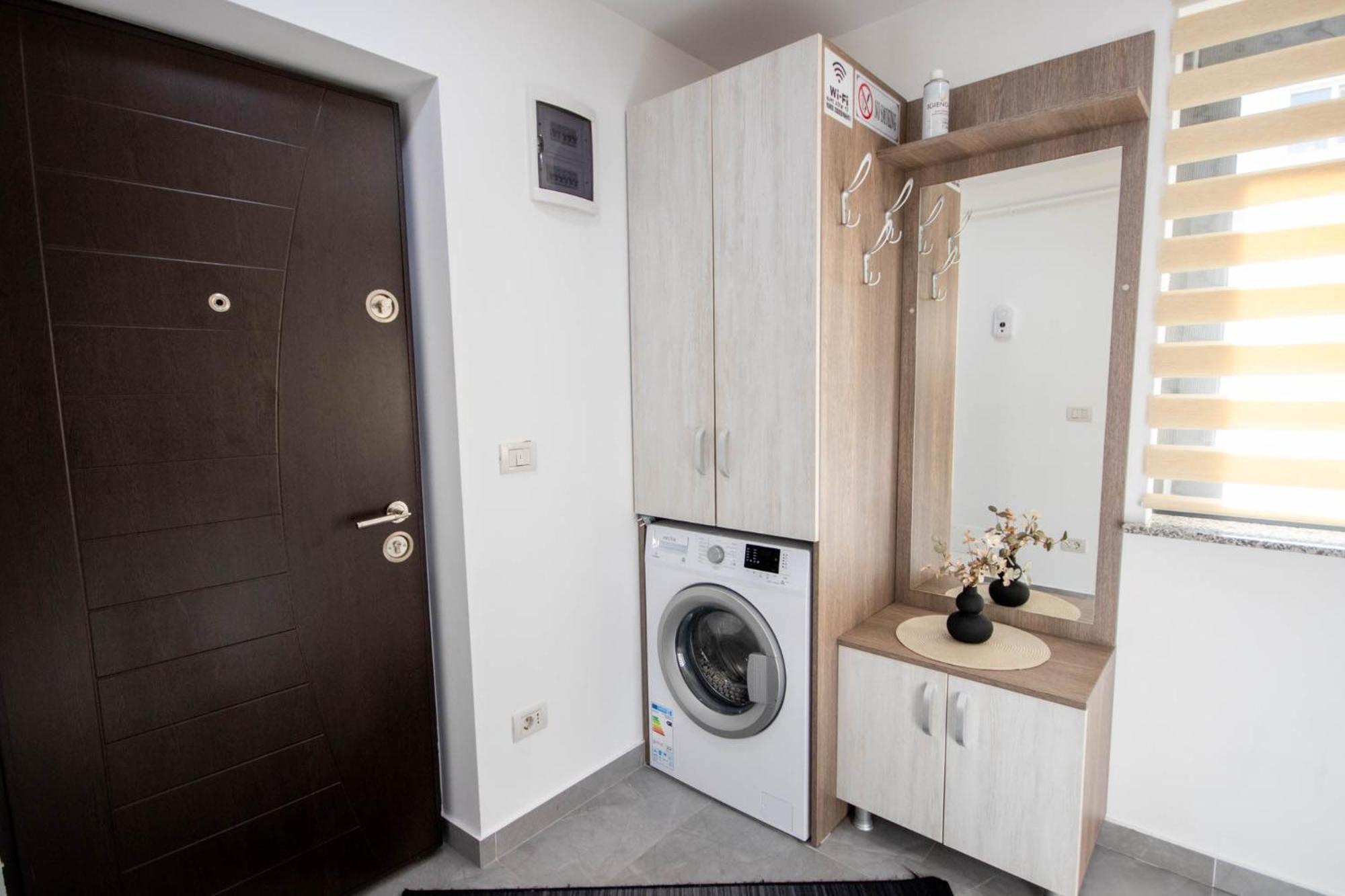 Astar Apartments - Executive Radauti Ngoại thất bức ảnh